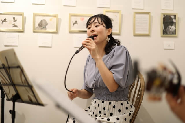 演歌歌手を目指す歌手オーディションの入り口